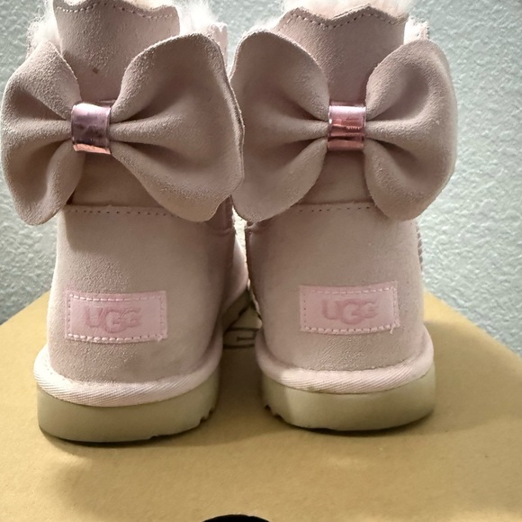 UGG Shoes - UGG Mini Bailey Bow II Starry Lite in Light Pink Rain Resistant Wm 8 Girls 6